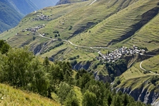 Hameaux de la Grave vus de l'Aiguillon - © Michel Ducroux