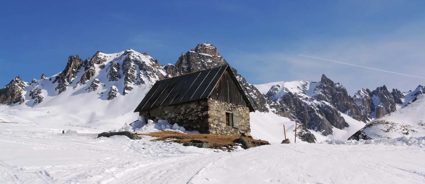 Escursioni con le racchette da neve nella regione di La Meije - © Les Hoteliers Randonneurs