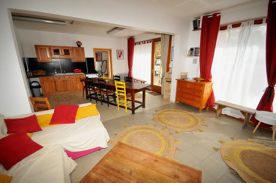 The monoski lodge - Agudo Marivy - © B.Boon