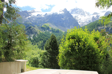 vue depuis la terrasse  - © Les Enfetchores