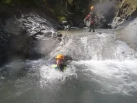 Discover the sport of canyoning - Odile Martin Cocher - Aventure Verticale La Meije - © Odile Martin Cocher