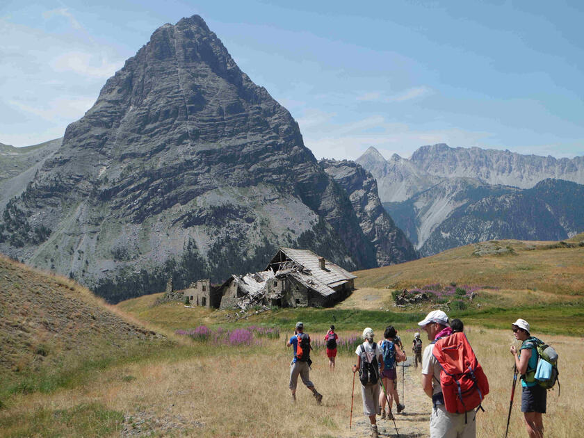 Cervières, wild valley of the Briançonnais on foot - Fugues en Montagne - © Fugues en Montagne
