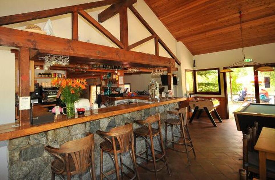 Accueil et bar - © @bertrandboone