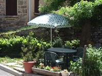 Terrasse extérieure l'été - © ©jacquiermarielaurence