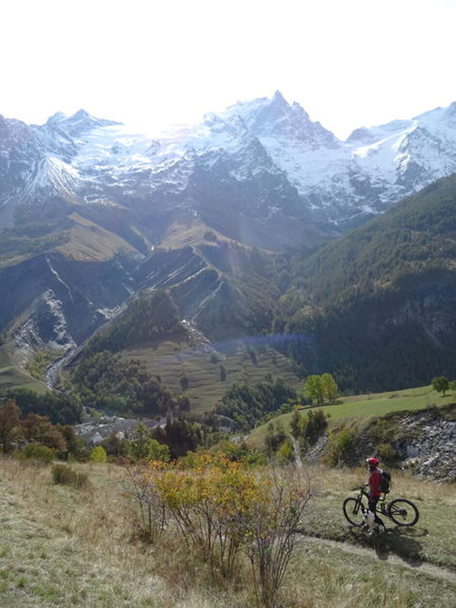 Descente technique sur La Grave - © M. Buffet
