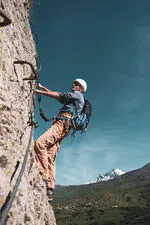 Via ferrata with the Bureau des Guides de La Grave - © DEBAS Alexandra