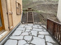 terrasse  et accés jardin derrière lamaison - © siffert