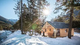 Camping Huttopia La Clarée - © Manu Reyboz