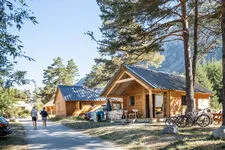 Camping Huttopia La Clarée - © MANU REYBOZ
