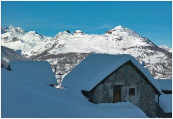 Snow shoes - © bureau montagne briançon