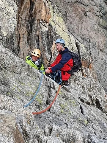 Grande Voie climbing lessons - Odile Martin Cocher - Aventure Verticale La Meije - © O.MartinCocher