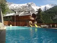 La piscine - Hôtel Castillan - La Grave - © M.Castillan