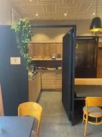 Coin des petit-déjeuners dans la salle de restaurant - © LeCastillan