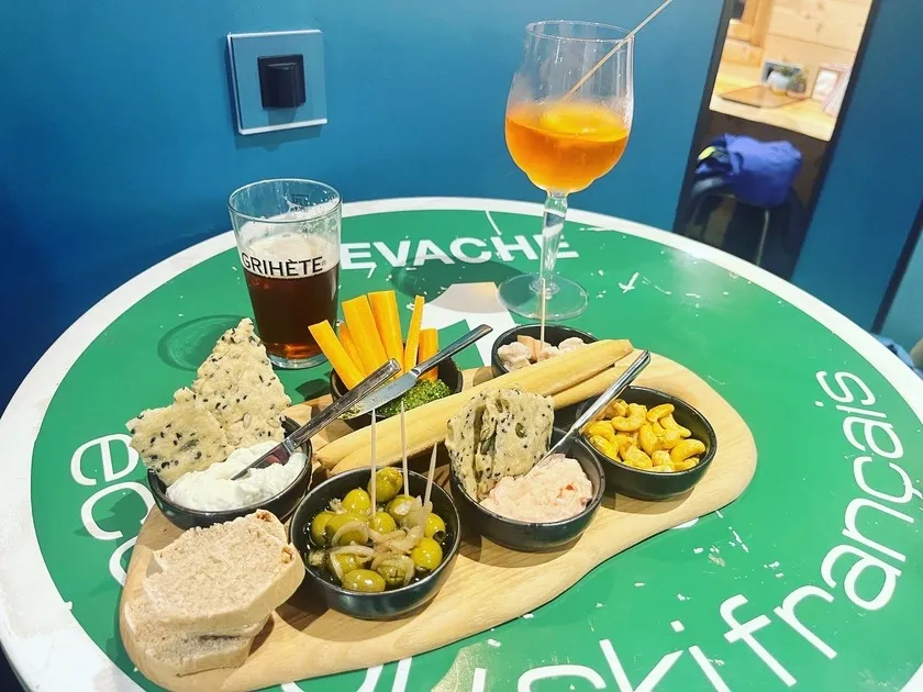 Le Brec - Cafés &amp; Apéros - © Maud Lavolée