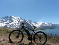 Villar d'Arène hamlets by e-bike - © beallet.com