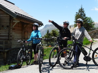 Villar d'Arène hamlets by e-bike - © beallet.com