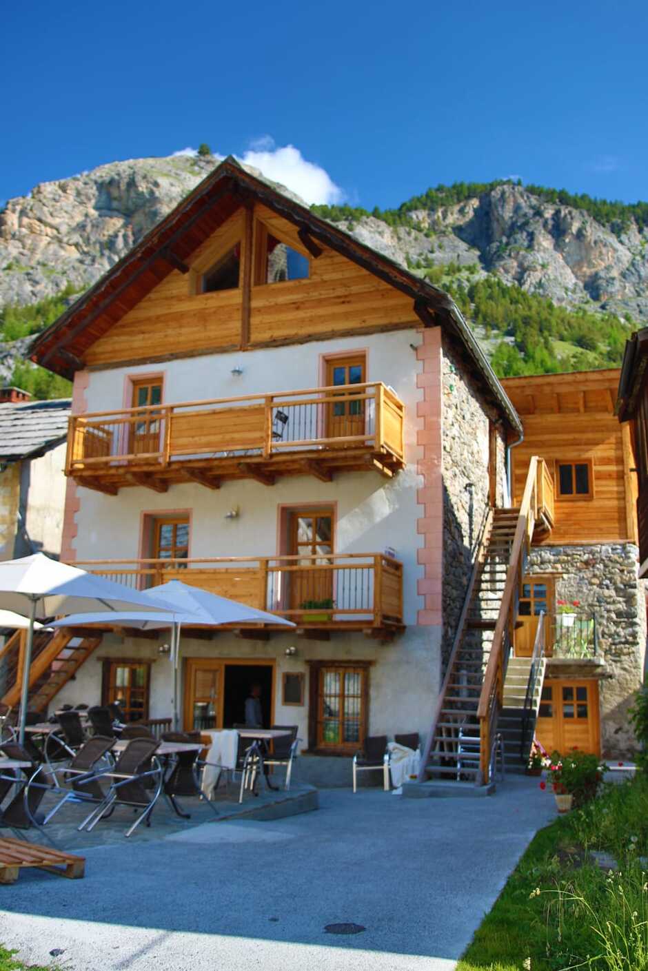 Façade - © Vialaou