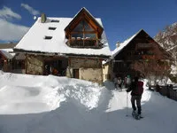 Discover the Izoard Valley on snowshoes - Fugues en Montagne - © Fugues en Montagne