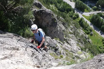 via ferrata - © @passionoutdoor