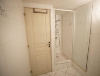 La salle de douche 2ème étage - © ©jeanpierrejacquier