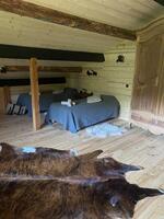 chambre étage - © chalet l'eterlou