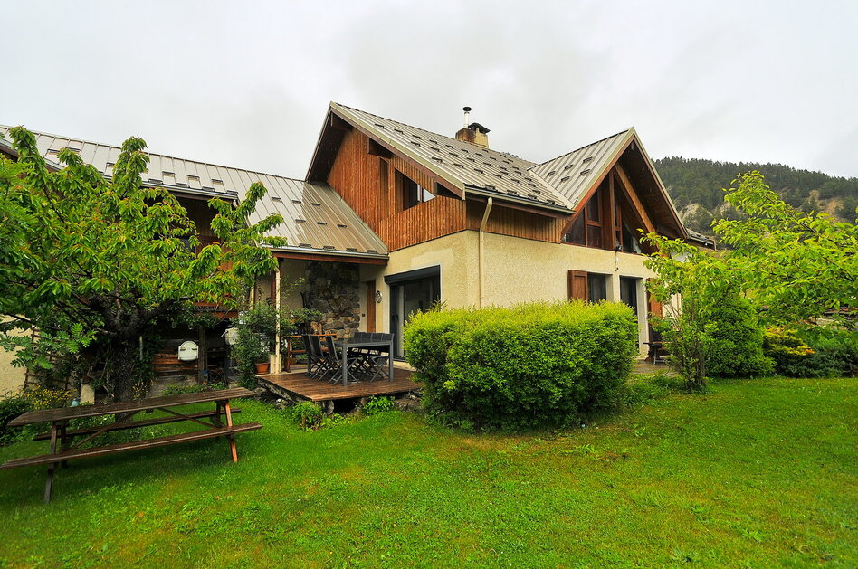 Monnet Marie-Dominique - Le Pied Des Thûres - © BERTRAND BOONE