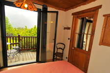 Monnet Marie-Dominique - Le Pied Des Thûres - © BERTRAND BOONE