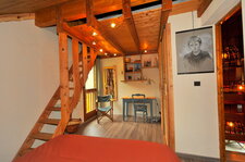 Monnet Marie-Dominique - Le Pied Des Thûres - © BERTRAND BOONE