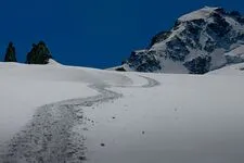 Trace menant au Refuge de l'Aigle - La Grave - © @AdrienMaffei