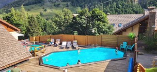 Espace Piscines vue sur les Glaciers - © ©P.TEYRAS