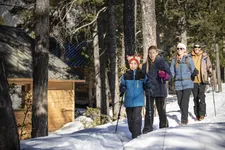 Huttopia – Le Chalet Montana Vista - 6 pers - © (c)Manu Reyboz