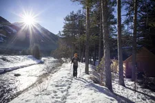 Huttopia – Le Chalet Montana - 5 pers - © (c)Manu Reyboz