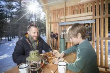 Huttopia – Le Chalet Montana - 5 pers - © (c)Manu Reyboz