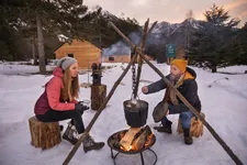 Huttopia – Le Chalet Montana - 5 pers - © (c)Manu Reyboz