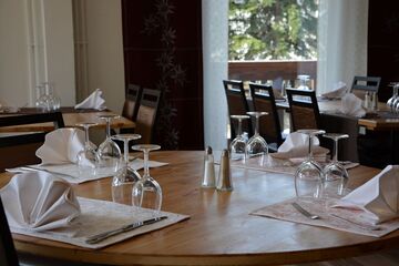 Table - © ©LeFaranchin