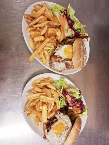 Burgers - © ©N. Ferrier