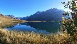 Lac été au pays de la Meije - © TheoTour