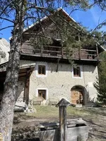 MAISON - © CECILE CARAIL