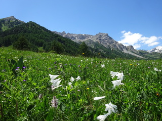 Hiking stay with the Chalet d'en Hô - © ©LeChaletd'enHô