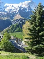 Le refuge Saint Roch face à la Meije - © ©Juge