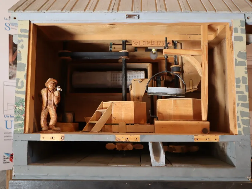 Maquette de reconstitution du moulin de Sachas par Raymond Jevaudan - © Laury Chamerlat