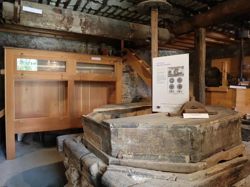 Grâce à un programme de réhabilitation, le moulin de Sachas est en état de marche aujourd'hui - © Laury Chamerlat