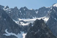 I laghi d'Arsine attraverso il sentiero delle Crevasses_Villar-d'Arêne - © Gontran Isnard - ADDET 05