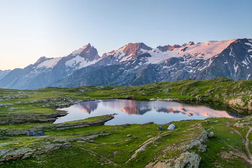 Le plateau d'Emparis et ses lacs - lac noir et lac lérié