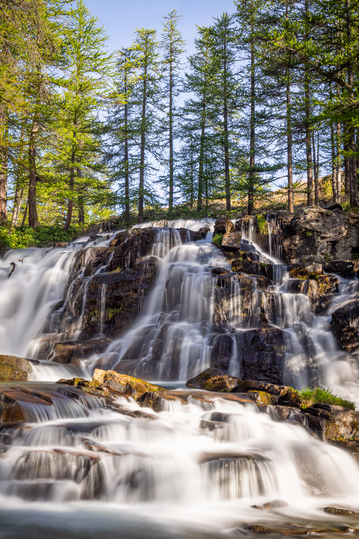 The Fontcouverte waterfall from the Auberge de la Fruitière - © Thibaut Blais