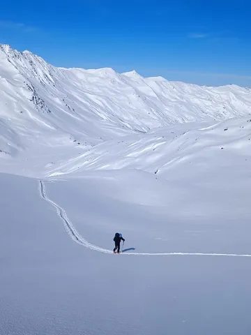 Ski touring with Alain Tallaron - © Alain Tallaron