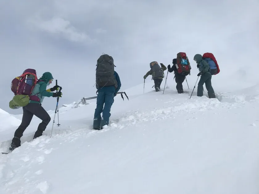 Escursioni con le racchette da neve - Tracciate le vostre tracce in tutta sicurezza con Bureau Montagne Horizons - © Valentin Fournier
