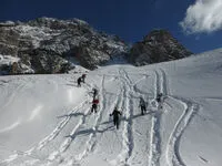 A convivial end to the year on snowshoes in Cervières - Fugues en Montagne - © Fugues en Montagne