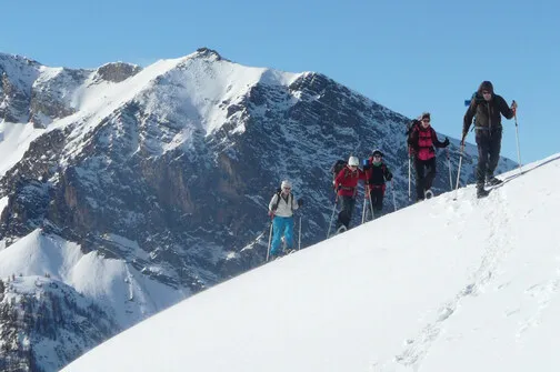 Snowshoeing without borders between Briançonnais and Piedmont