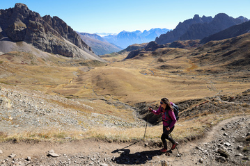 Sentier de randonnée pour le col du Chardonnet - © OTHV